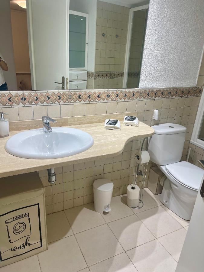 Апартаменты Apartamento En El Centro De Andorra La Vella Con Parking Экстерьер фото