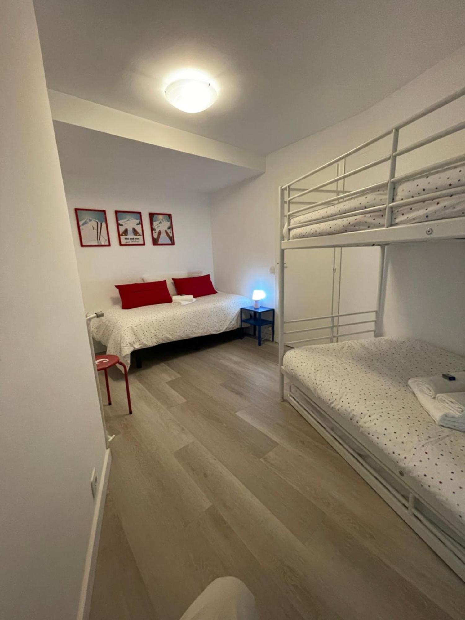 Апартаменты Apartamento En El Centro De Andorra La Vella Con Parking Экстерьер фото